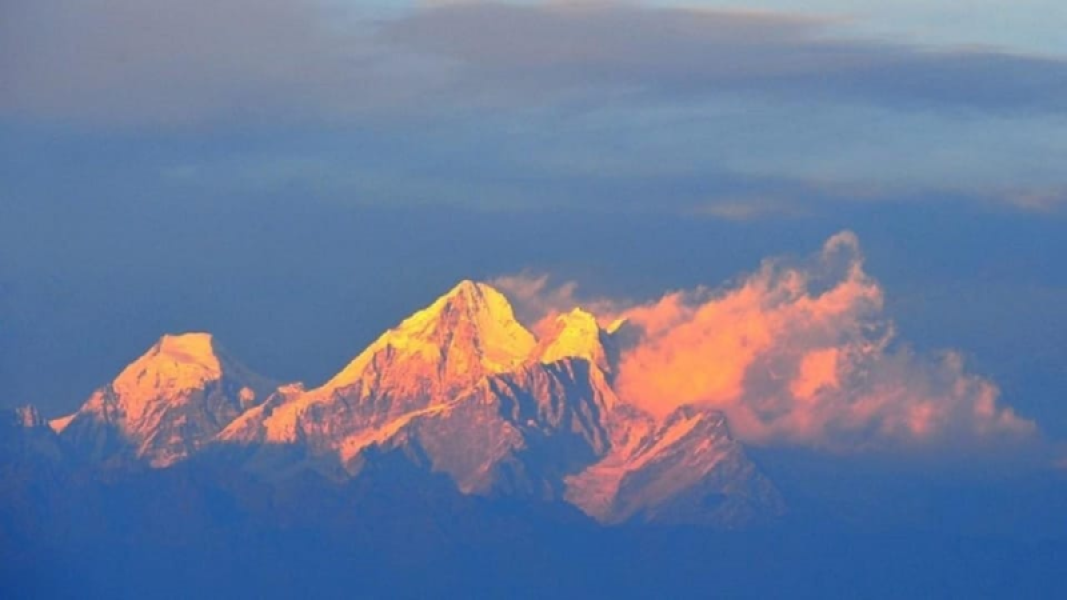 From Pokhara: Shared Sarangkot Sunrise Tour with Himalayan Views